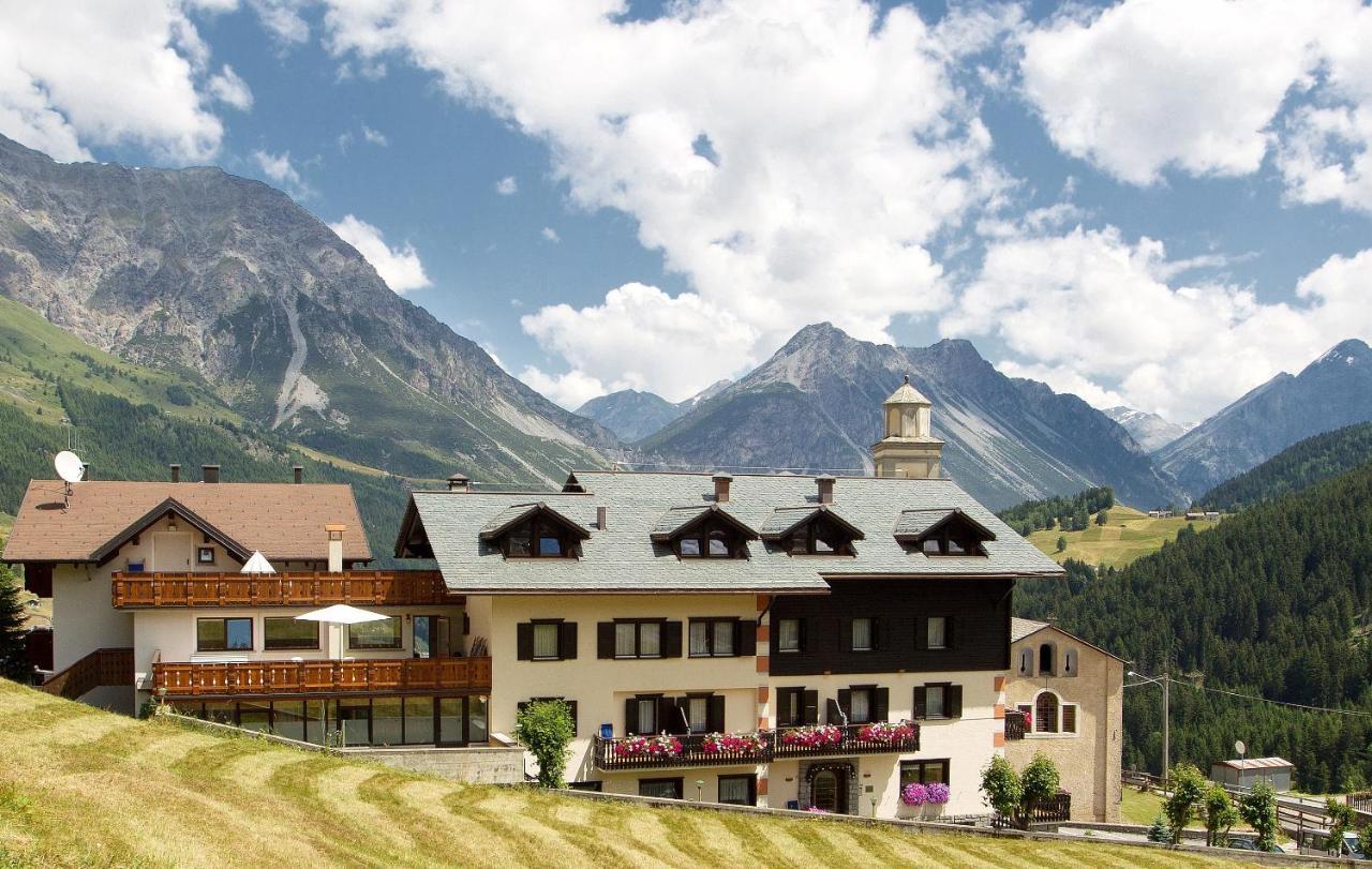 Hotel Cardo Isolaccia Esterno foto
