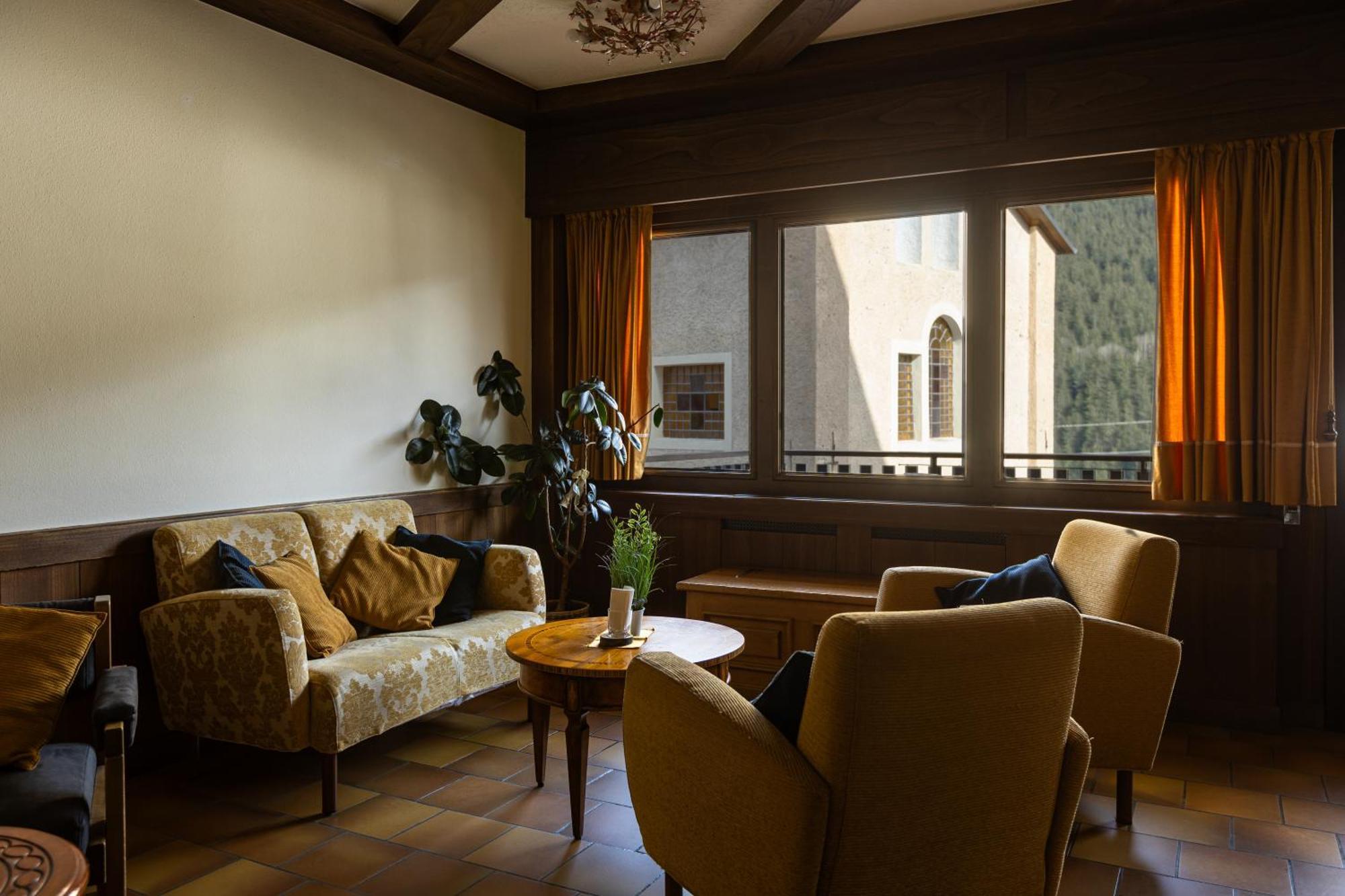 Hotel Cardo Isolaccia Esterno foto