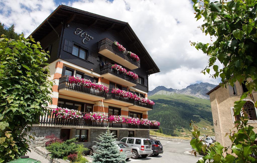 Hotel Cardo Isolaccia Esterno foto